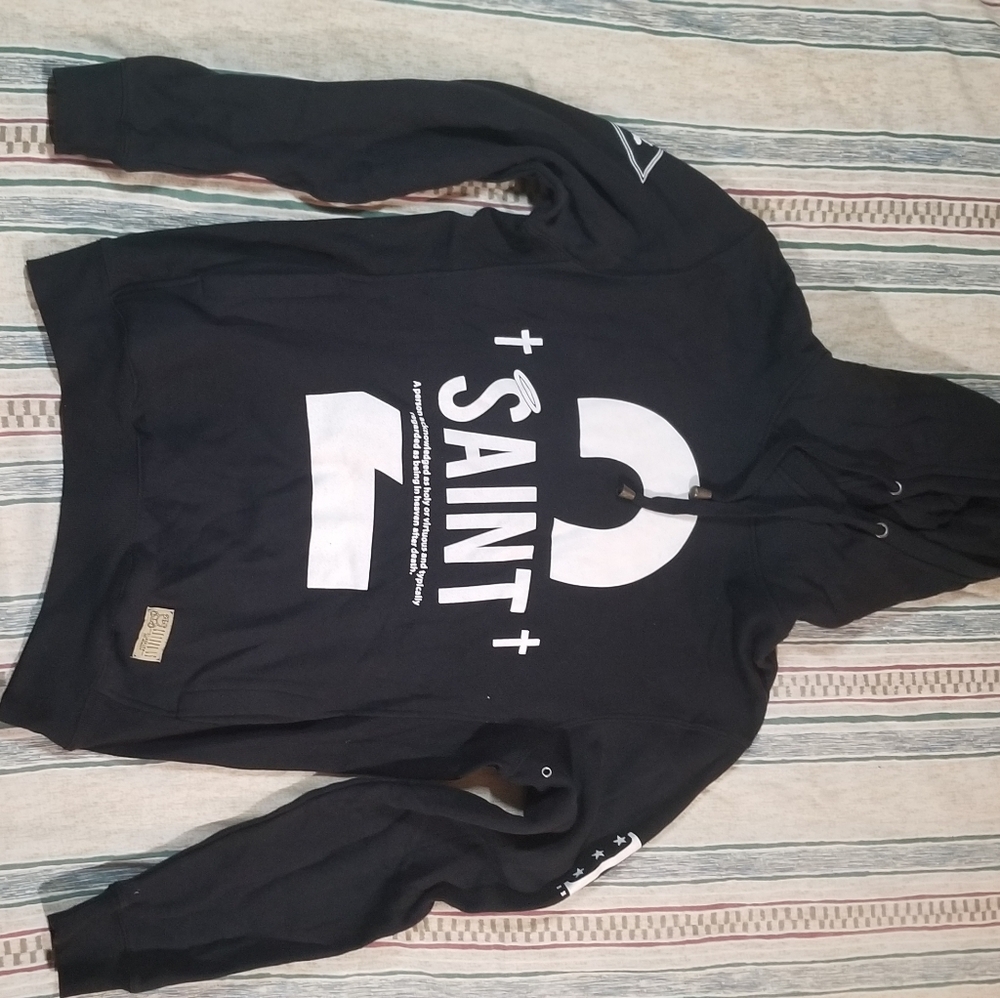 Entree ls Saint Hoodie